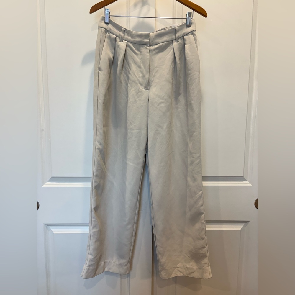 Banana Republic Pleated Wide-Leg Trousers in Cream Size 6